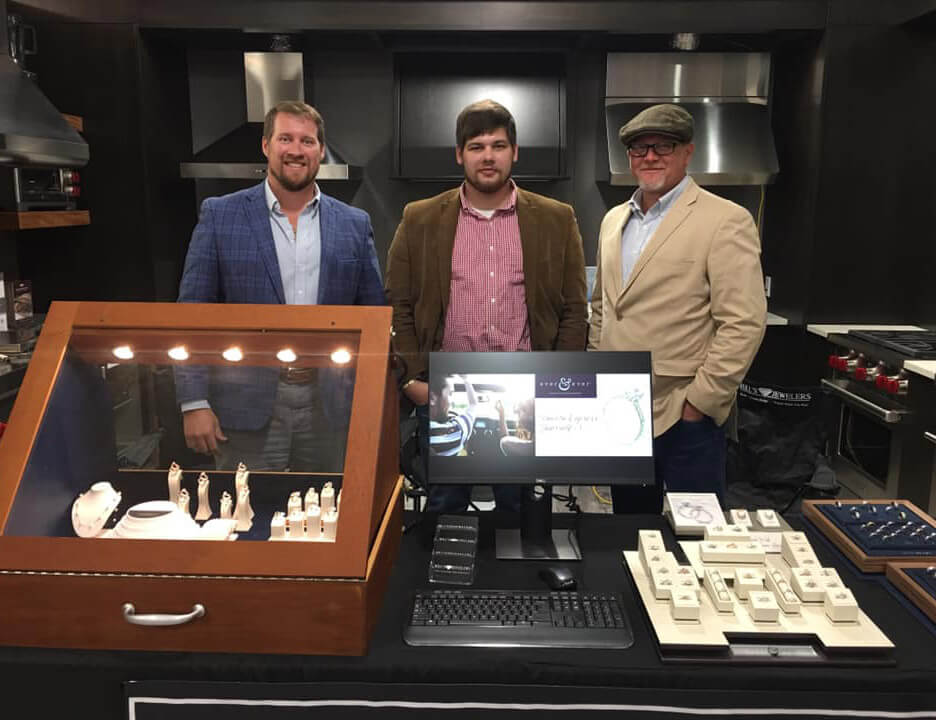 Atlanta Jewlery show photo (Bill Jewlers Booth)