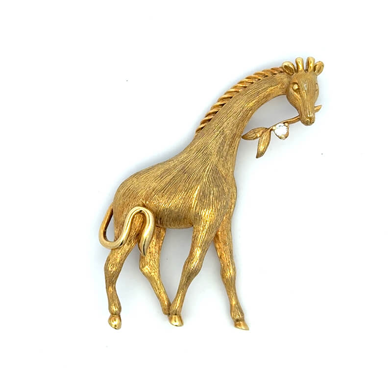 Designer Henry Dunay 18k Yellow Gold Giraffe Brooch with Round Brilliant Diamond Accent